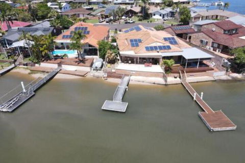 Seachange Waterfront - Tourism Brisbane 6