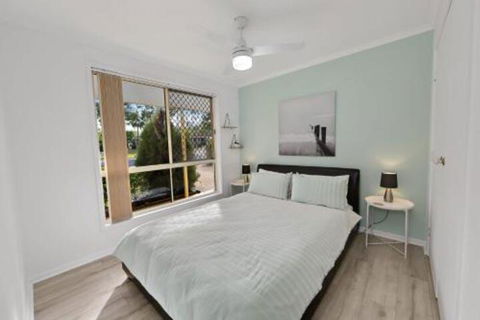 Perfect Getaway Hervey Bay - Tourism Brisbane 0