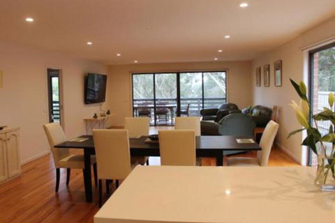 Kanburra House - Tourism Brisbane 0