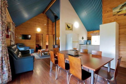 Sunnyhurst Chalets Rural Stay - Tourism Brisbane 2