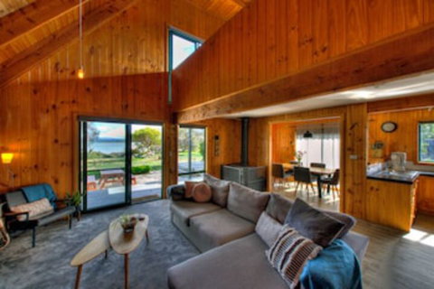 Tutumaz By The River - Brisbane Tourism 0