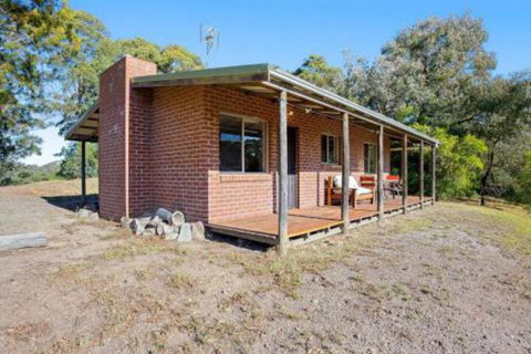 Braeside Cabin Four Ziera - Tourism Brisbane 0