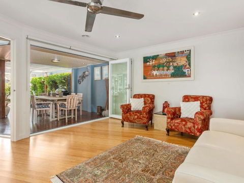 KARINYA MORNINGTON - Brisbane 4u 6