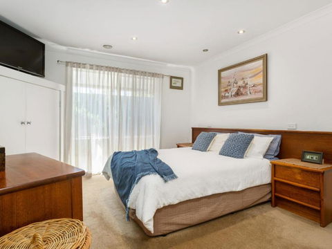 KARINYA MORNINGTON - Brisbane 4u 2