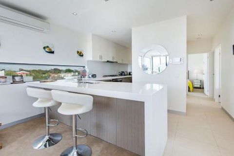 THE PENTHOUSE MORNINGTON - Brisbane 4u 1