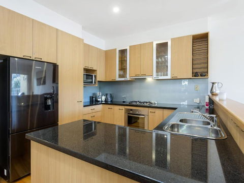 SUNSET VIEWS MORNINGTON - Tourism Brisbane 3