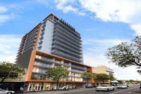 RNR Light Square - Brisbane 4u 0