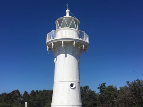 Lighthouse Palms - Brisbane Tourism 2