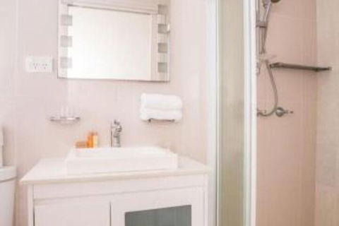 Scenic Illawong Riverside Getaway 1bed1bath Unit - Tourism Brisbane 5