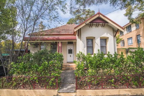 Beautiful Pre-loved Ashfield 4 Bedroom Home - Tourism Brisbane 2