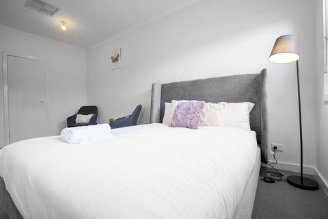 Stunning 3beds Near Knox Shopping Centro@wantirna - Tourism Brisbane 4