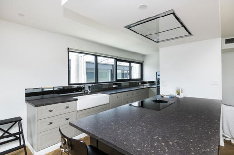 Accommodate Canberra Warehouse - Tourism Brisbane 6
