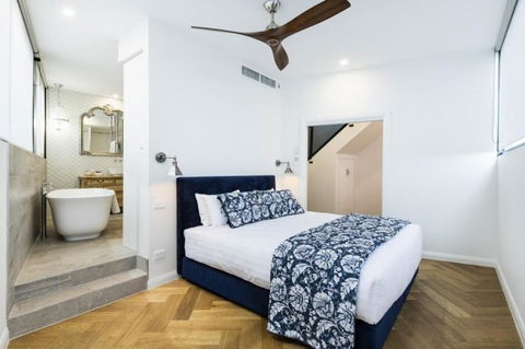 Accommodate Canberra Warehouse - Tourism Brisbane 4