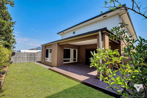 Rochedale Spacious Holiday 4 Bedrooms House Qro009 - Brisbane Tourism 4