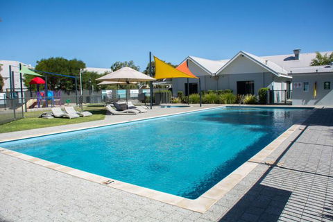 Sea Breeze - Broadwater - Tourism Brisbane 1