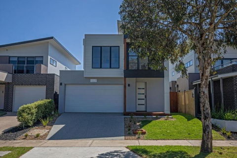 Seagrove Retreat Cowes - Tourism Brisbane 4
