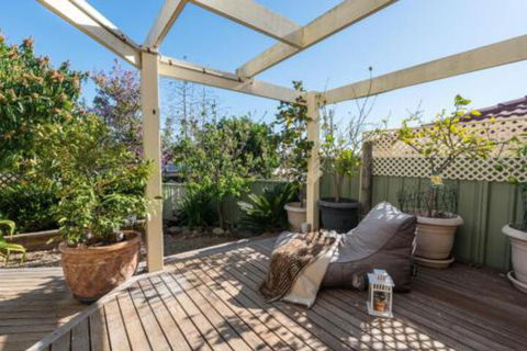ULTRA SPACIOUS STYLISH HOME In PRESTONS SYDNEY - Brisbane Tourism 5