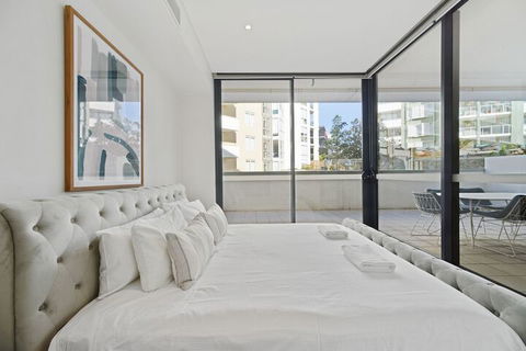 HomeHotel 2Bedroom With Shopping Mall - Tourism Brisbane 3