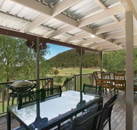 Rosa Estate in Broke Two 3br House in walking distance to Cellar Doors - Tourism Brisbane