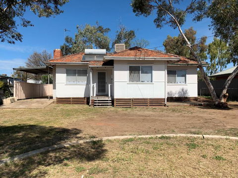 Salty Cottage Northam - Tourism Brisbane 5