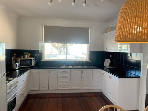 Salty Cottage Northam - Tourism Brisbane 1