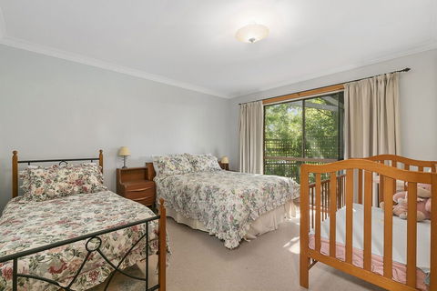 Peaceful Retreat Surf Side PET Friendly - Tourism Brisbane 5