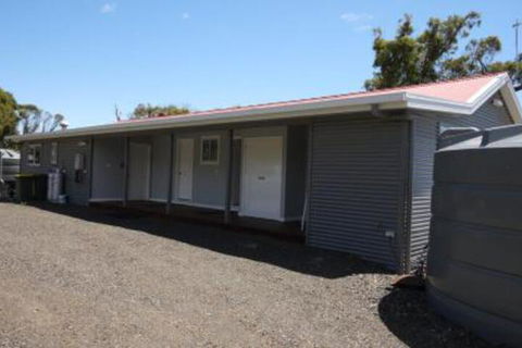 Umtali Beach House - Tourism Brisbane 4