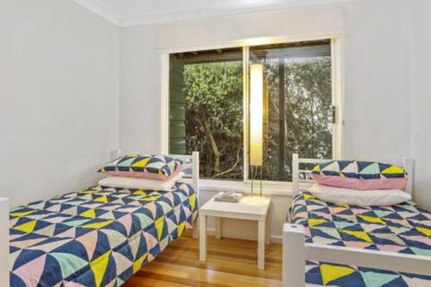 SEAVIEW Ocean Views From A Modern Townhouse - Tourism Brisbane 7