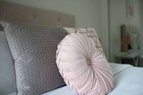 Designer Warm Homeatmooneeponds+parking / Wifi - Tourism Brisbane 4