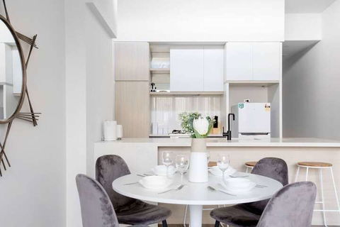 Designer Warm Homeatmooneeponds+parking / Wifi - Tourism Brisbane 2