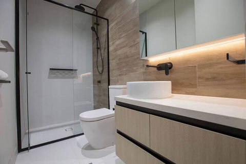 Designer Warm Homeatmooneeponds+parking / Wifi - Tourism Brisbane 3