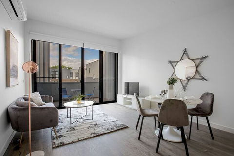 Designer Warm Homeatmooneeponds+parking / Wifi - Tourism Brisbane 6