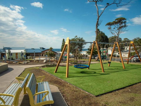 Did Dell St. 60 Ulladulla - Brisbane Tourism 1