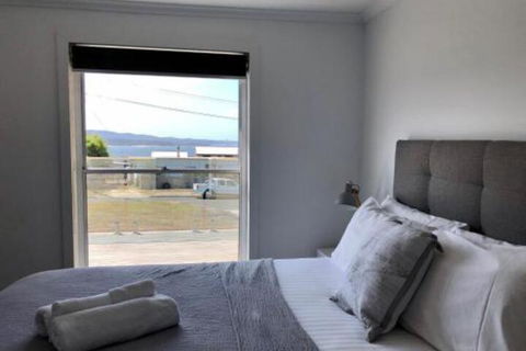 BINALONG BRAE At Bay Of Fires Two Bedroom Both With Ensuites - Tourism Brisbane 5