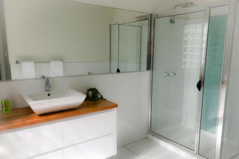 BAY Of FIRES BEACH SHACK Ocean Views From A Modern Beachhouse - Tourism Brisbane 5