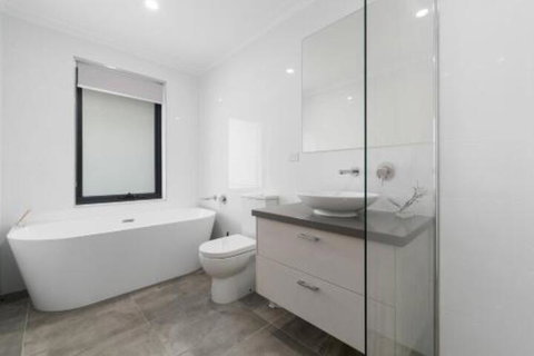 Capel Sound Beachside Luxury - Brisbane Tourism 4