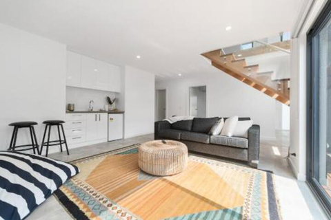 Capel Sound Beachside Luxury - Brisbane Tourism 3