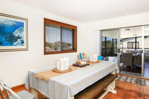 Shores Pet Friendly 1 Min Walk To Beach - Tourism Brisbane 7