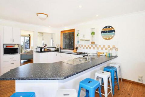 Shores Pet Friendly 1 Min Walk To Beach - Tourism Brisbane 3