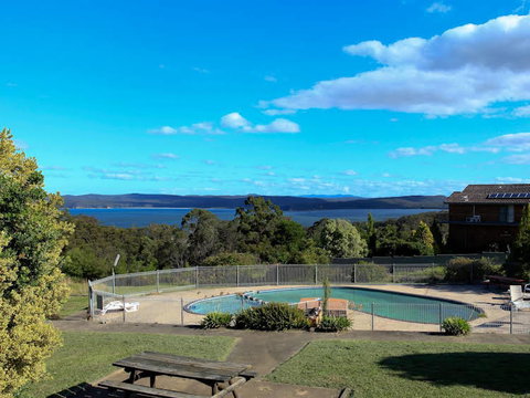 ECONO LODGE BAYVIEW - Tourism Brisbane 1