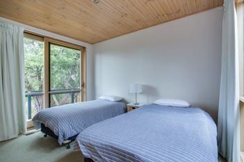 Latham Beach House - Brisbane Tourism 1