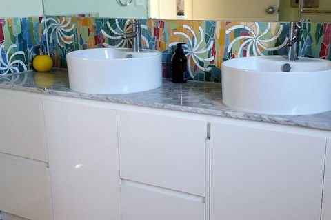 Stylish Comfortable Central Artists Home - Tourism Brisbane 6