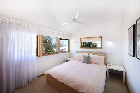 Sun Ray - 9 Pelican Street, Peregian Beach, Noosa Shire - Tourism Brisbane 6