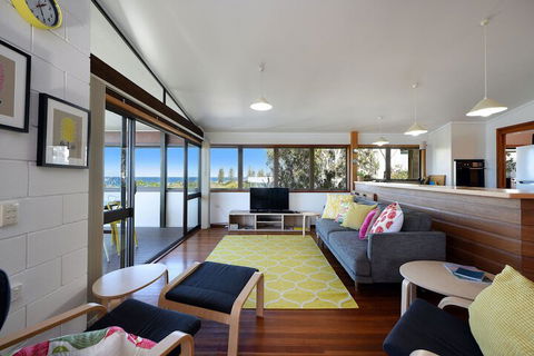 Sun Ray - 9 Pelican Street, Peregian Beach, Noosa Shire - Tourism Brisbane 5