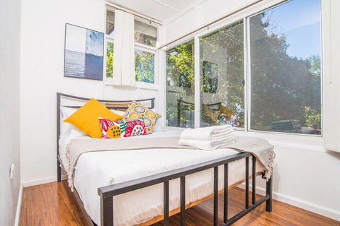 Comfy Denistone 3Bedroom Home (5Min Walk To Train) - Tourism Brisbane 3