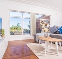 Comfy Denistone 3Bedroom Home 5Min Walk To Train - Tourism Brisbane