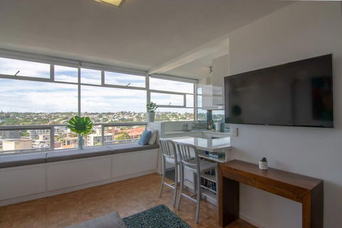 Bright 1 Bedroom Studio With Amazing City Views - Tourism Brisbane 7
