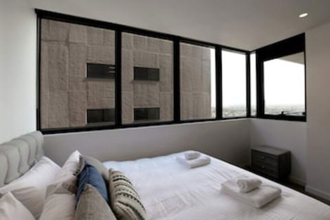 Fantastic 2BD Apt In Melbournes Southbank! - Tourism Brisbane 0