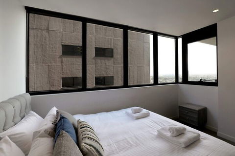 Fantastic 2BD Apt In Melbournes Southbank! - Tourism Brisbane 3