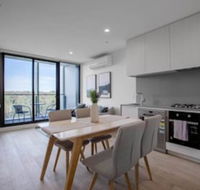 Simple And Cozy Apartment In Parkville - Brisbane Tourism